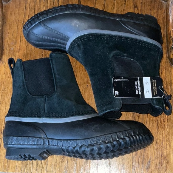 NWT Sorel Youth Cheyanne II Chelsea Snow Boot. Warm Winter Waterproof Boot. 6Y - Picture 10 of 10
